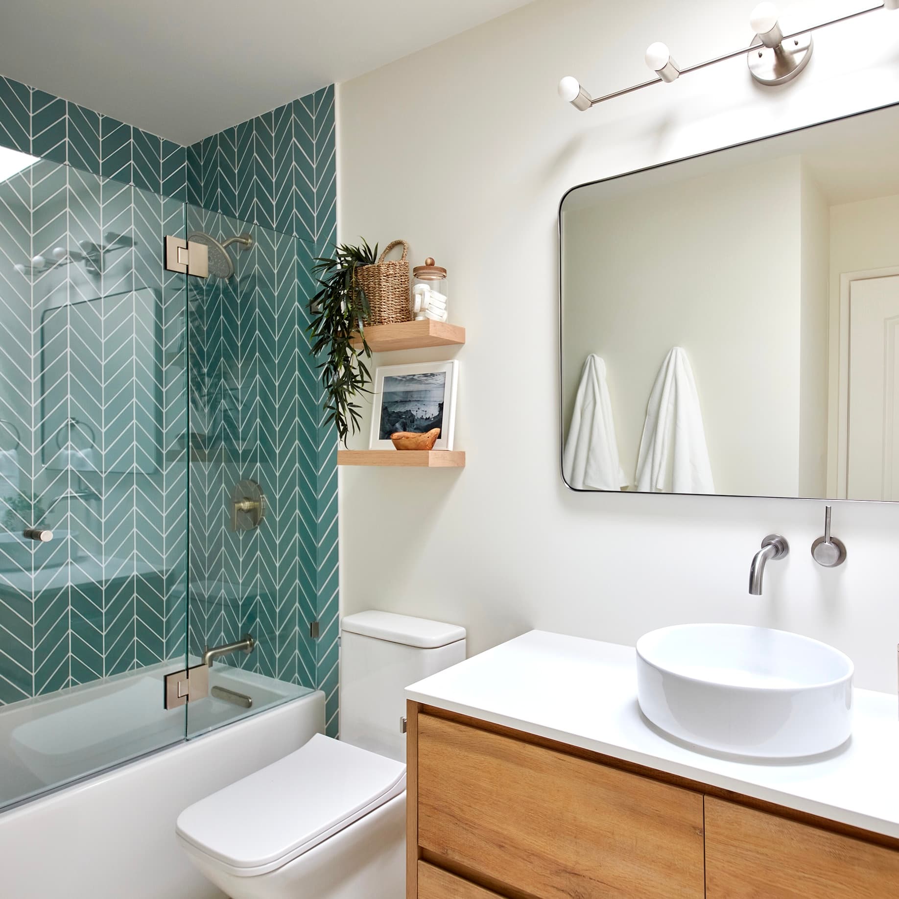 A coastal reset at Molly Way completed bathroom